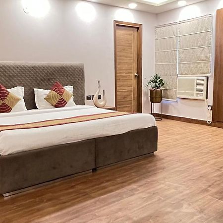 Bed and Breakfast The Dream House Nuova Delhi Esterno foto