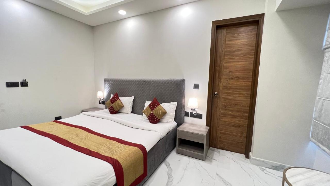 Bed and Breakfast The Dream House Nuova Delhi Esterno foto