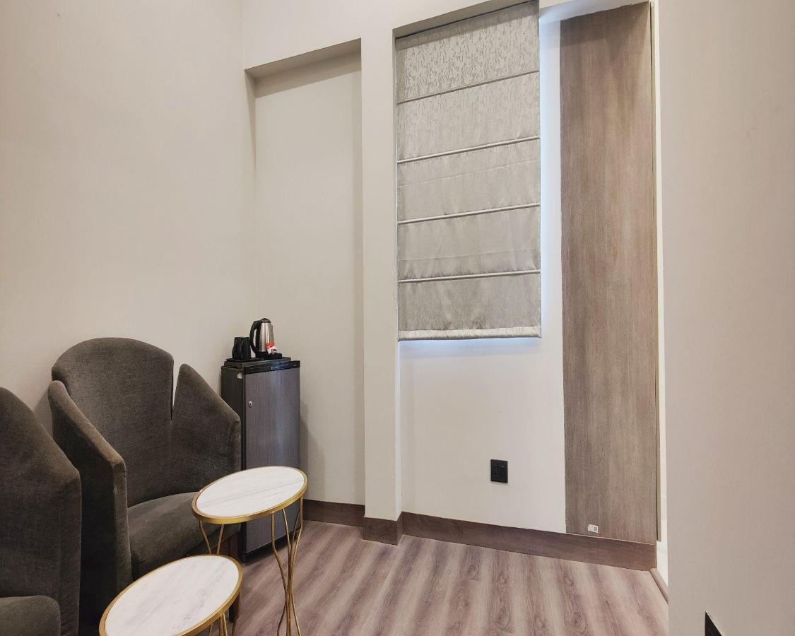 Bed and Breakfast The Dream House Nuova Delhi Esterno foto